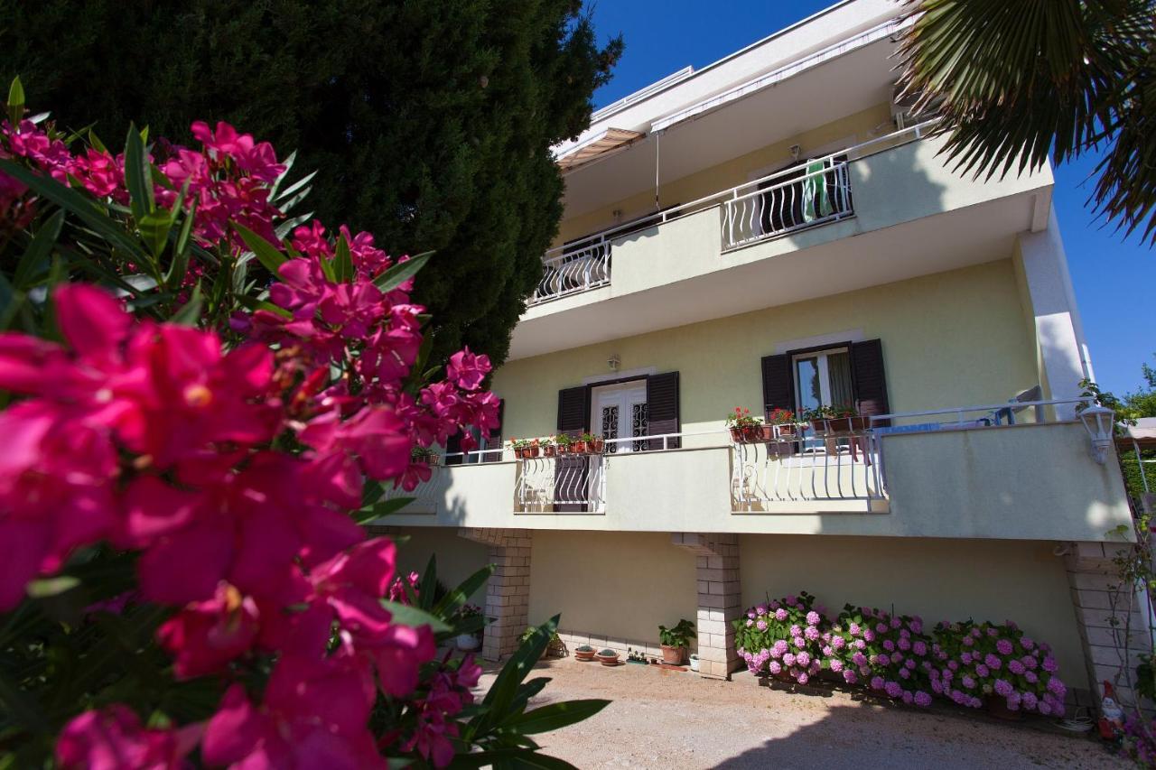 Apartments Ljerka Malinska Luaran gambar
