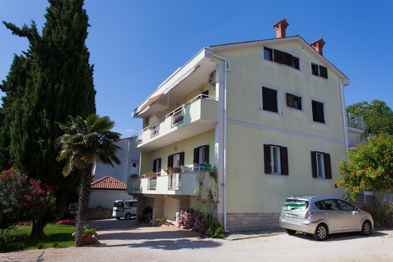 Apartments Ljerka Malinska Luaran gambar