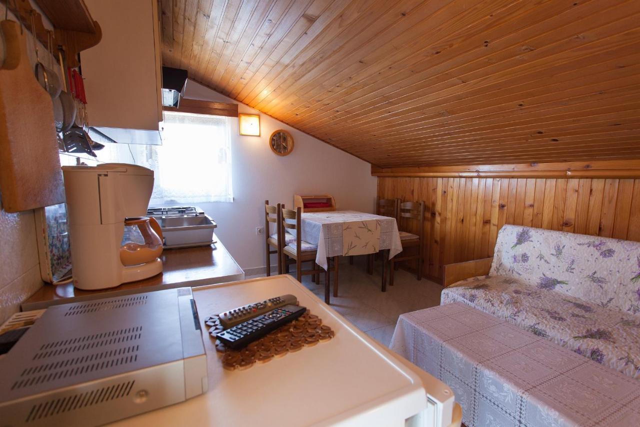 Apartments Ljerka Malinska Luaran gambar