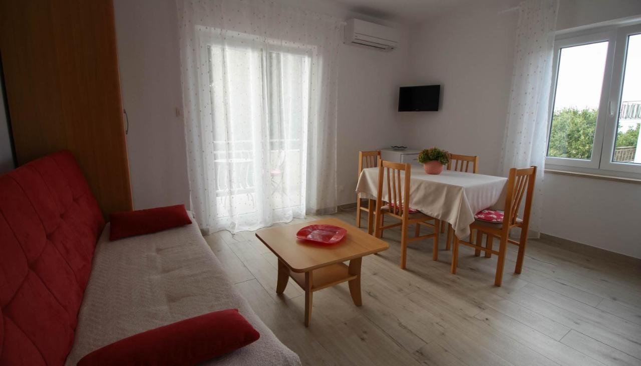 Apartments Ljerka Malinska Luaran gambar