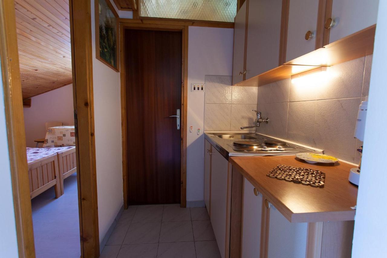 Apartments Ljerka Malinska Luaran gambar