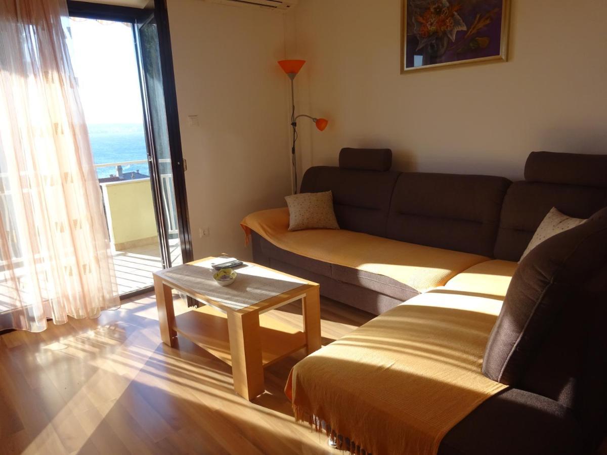 Apartments Ljerka Malinska Luaran gambar