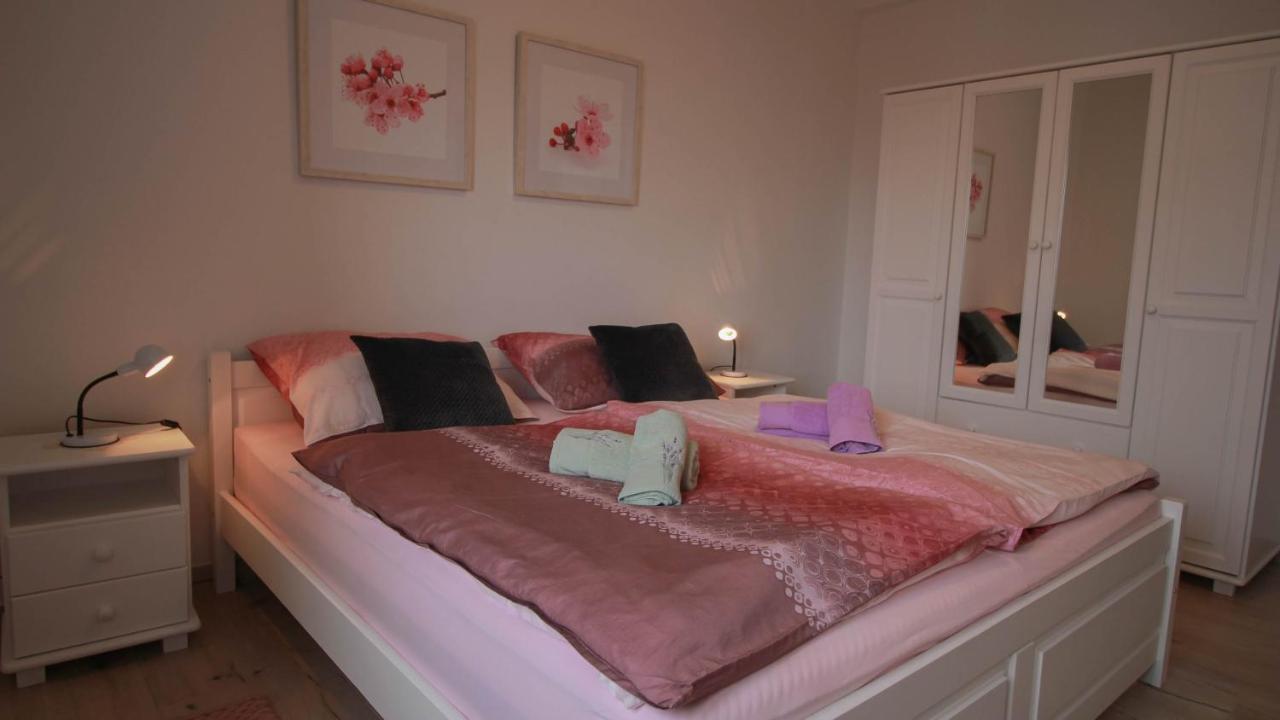 Apartments Ljerka Malinska Luaran gambar